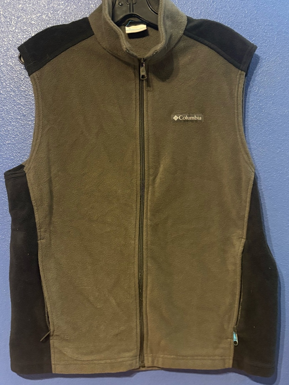 Columbia Men's Olive Green & Black Fleece Vest